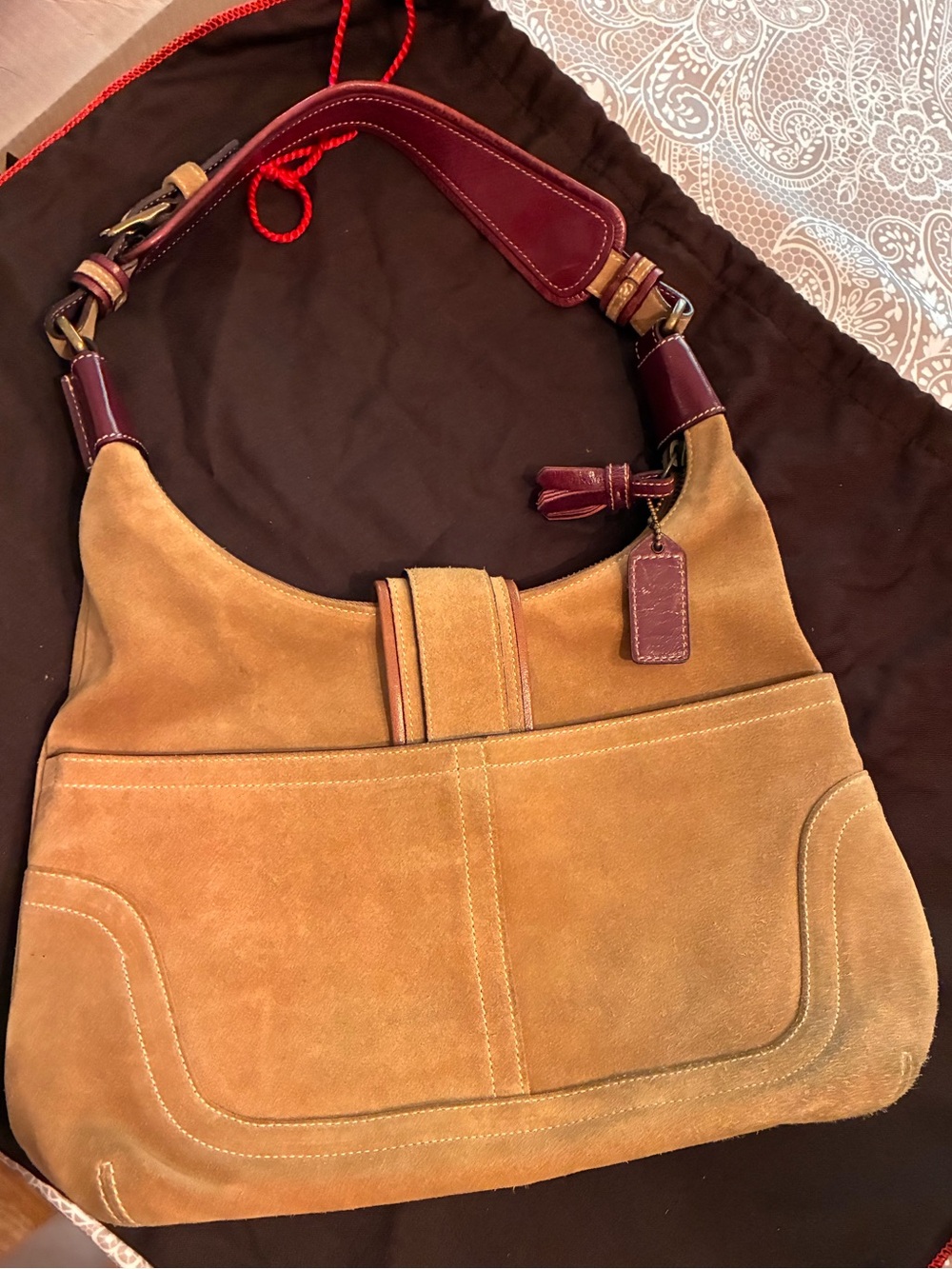 Vintage Coach Suede Hobo Bag in Tan with Burgundy Strap + Coach Suede Care Kit - Picture 5 of 14